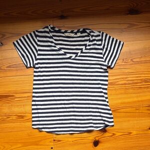 Vineyard Vines Navy and White Striped Skirt